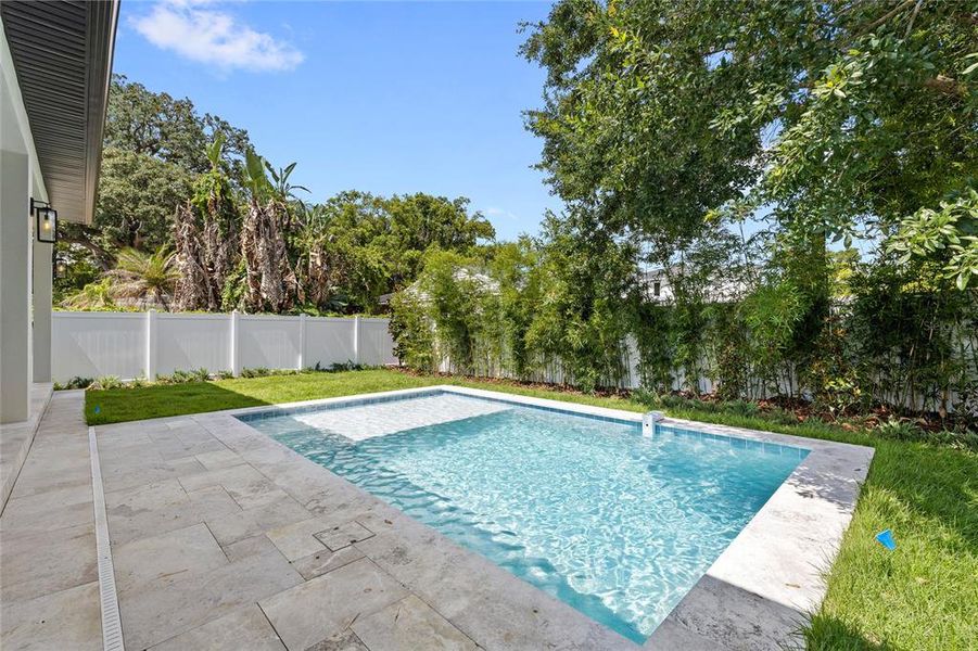Exterior details and patio area of a home in , Orlando (Image 39).