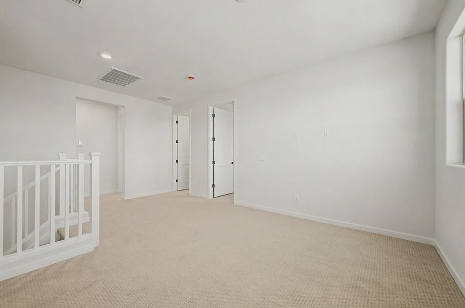 Spacious, unfurnished interior of a new home in Valencia at Granite Vista, Waddell (Image 34). Spacious, unfurnished interior of a new home in Valencia at Granite Vista, Waddell (Image 34).