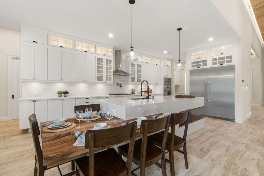 Furnished interior view inside a new home in , Tomball (Image 15).