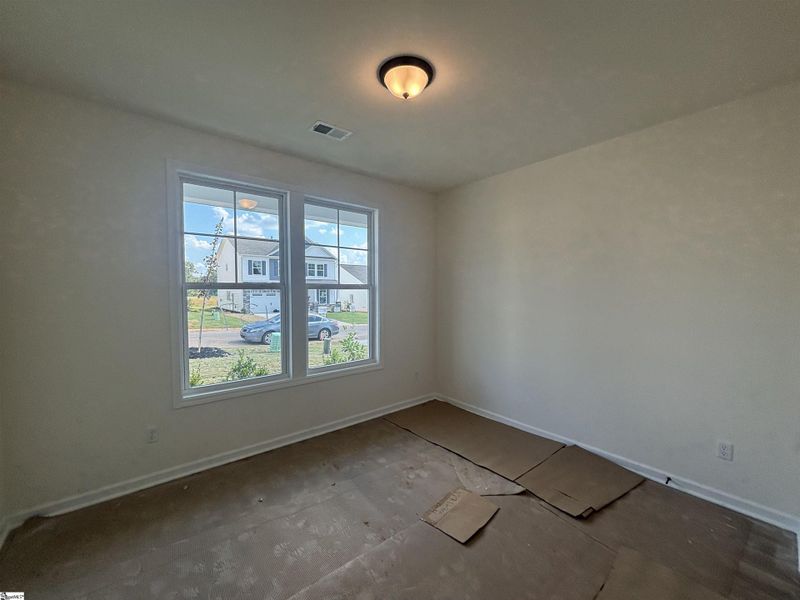 Spacious, unfurnished interior of a new home in Halton Oaks, Spartanburg (Image 18).