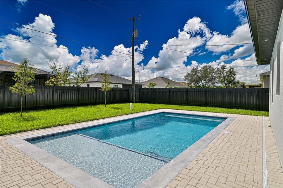 Exterior details and patio area of a home in , Cape Coral (Image 27). Exterior details and patio area of a home in , Cape Coral (Image 27).