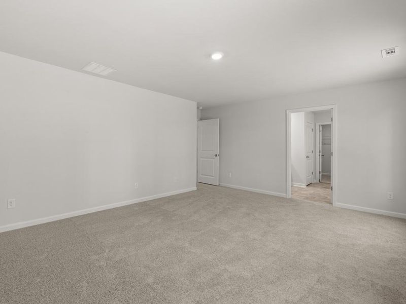 Spacious, unfurnished interior of a new home in Parkside at Carter Grove, Cartersville (Image 29).