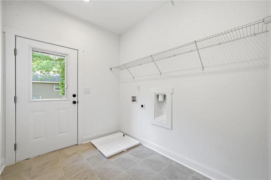 Spacious, unfurnished interior of a new home in , Atlanta (Image 26). Spacious, unfurnished interior of a new home in , Atlanta (Image 26).