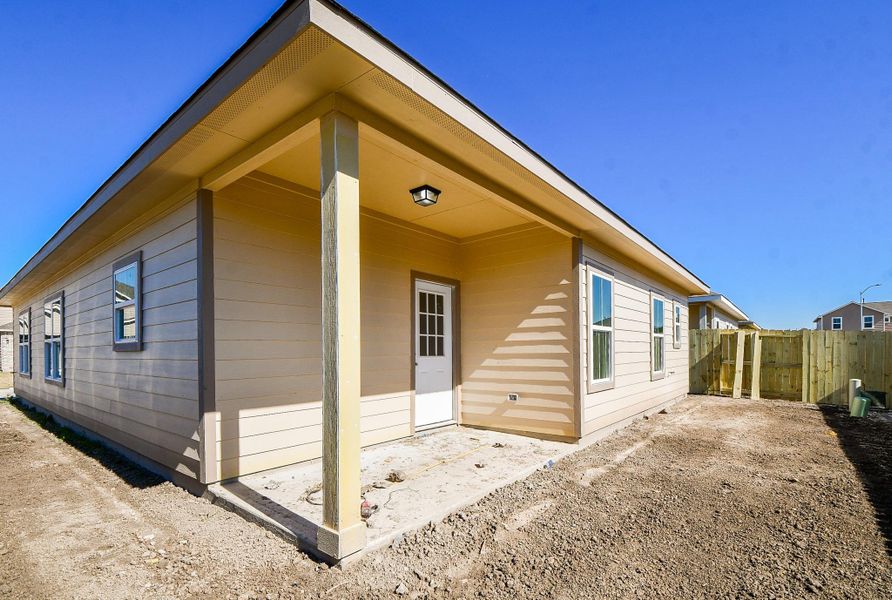 Front exterior of a new home in , Houston, TX, highlighting curb appeal (Image 1).