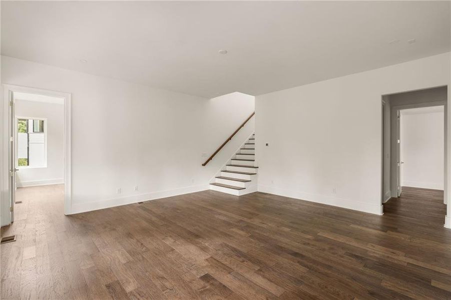 Spacious, unfurnished interior of a new home in , Chattahoochee Hills (Image 20).