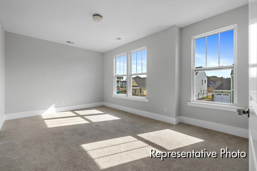 Spacious, unfurnished interior of a new home in , Ravenel (Image 15).