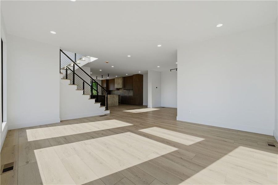 Spacious, unfurnished interior of a new home in , Atlanta (Image 30).