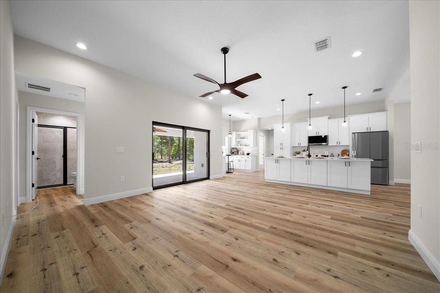 Spacious, unfurnished interior of a new home in , Ocala (Image 50).