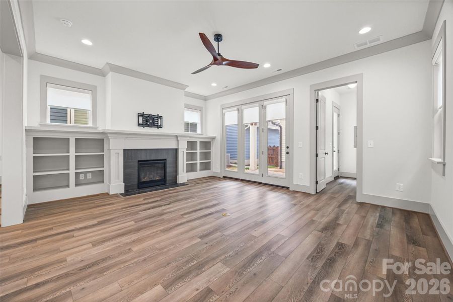 Spacious, unfurnished interior of a new home in , Fort Mill (Image 16).