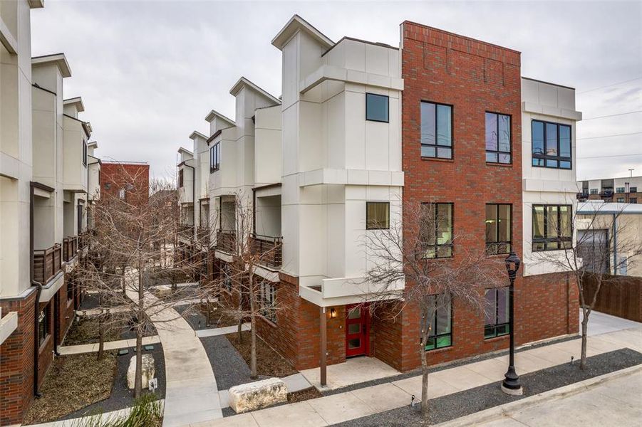 Image 31 of a home in .