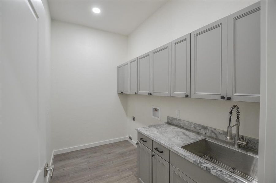 Furnished interior view inside a new home in , Malakoff (Image 6). Furnished interior view inside a new home in , Malakoff (Image 6).