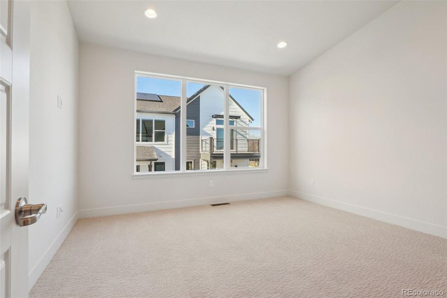 Spacious, unfurnished interior of a new home in , Denver (Image 12).
