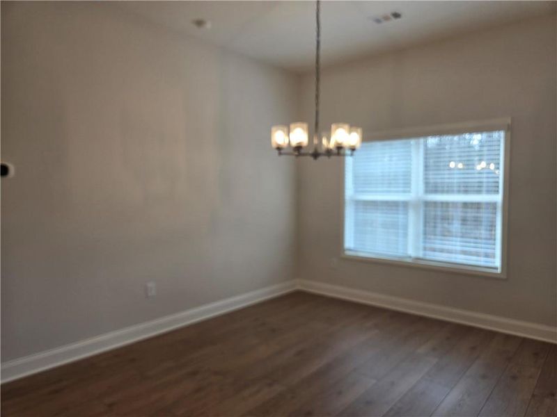 Spacious, unfurnished interior of a new home in Madeira, Acworth (Image 17).