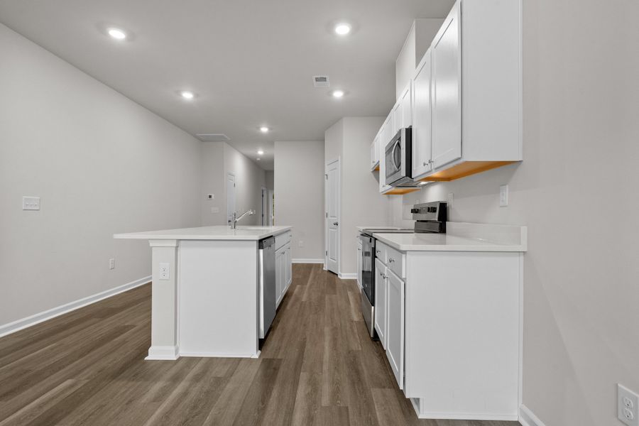 806 PALM FROND WAY NW, Calabash, NC. - Slide 8 806 PALM FROND WAY NW, Calabash, NC. - Slide 8