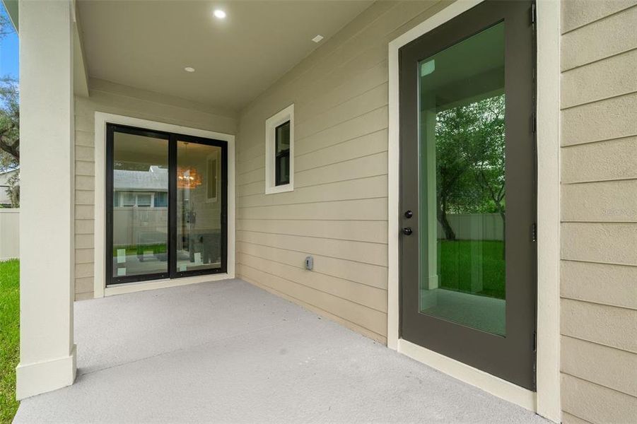 Exterior details and patio area of a home in , Tampa (Image 39).
