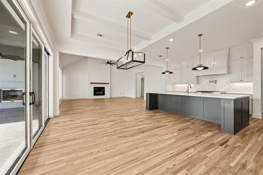 Spacious, unfurnished interior of a new home in NorthGlen, Haslet (Image 19).