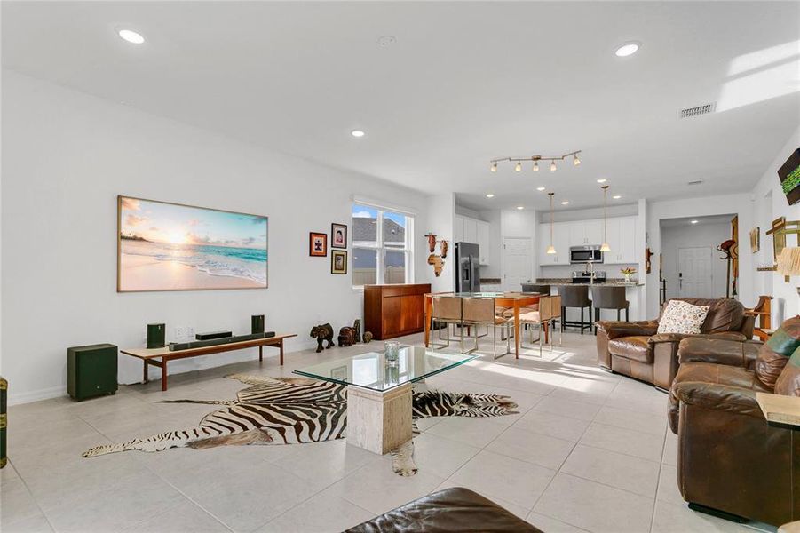 Furnished interior view inside a new home in , Mascotte (Image 6). Furnished interior view inside a new home in , Mascotte (Image 6).