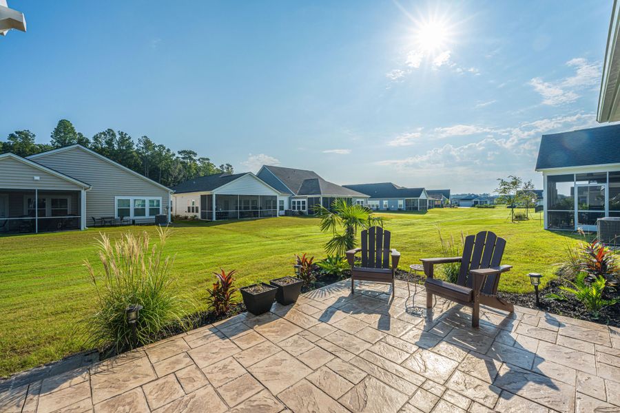 Community amenities in , Summerville (Image 44).