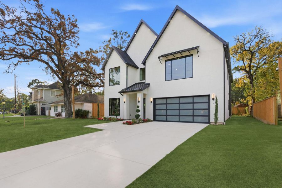 Front exterior of a new home in , Houston, TX, highlighting curb appeal (Image 25).