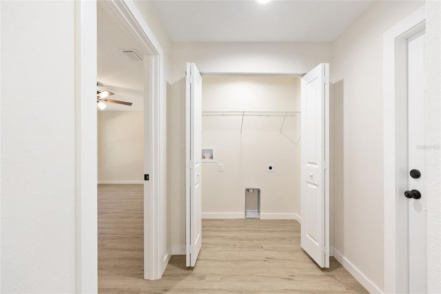 Spacious, unfurnished interior of a new home in , Dunnellon (Image 16).