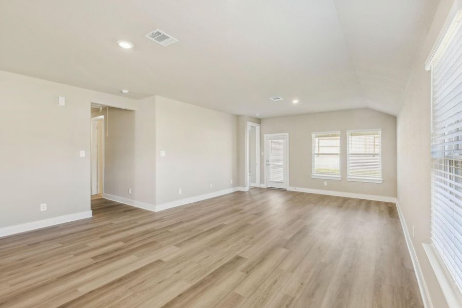 Photo is not of the actual home but is an inspirational photo of builder’s model home and may depict options, furnishings, and/or decorator features that are not included.