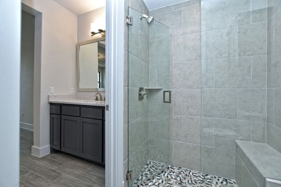 Representative furnished interior of a home built from the Avalon by Giddens Homes in Scofield Farms Estates, Georgetown (Image 5).