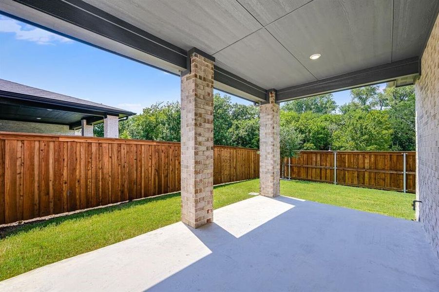 Image 33 of a home in Stoneridge.