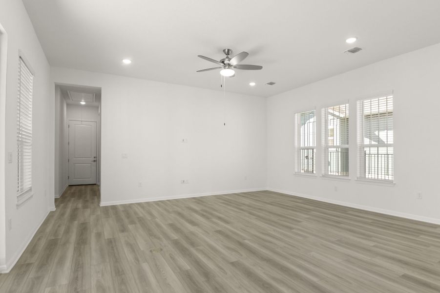 Spacious, unfurnished interior of a new home in Easton Park, Austin (Image 24).