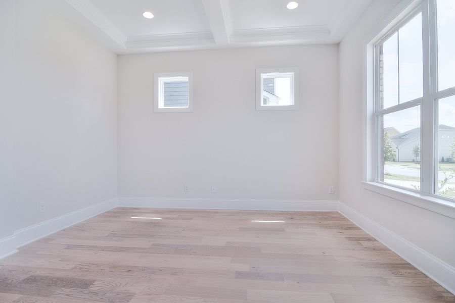 Representative unfurnished interior of a home built from the St Andrews by Greybrook Homes in Edmunds Farm, Clover (Image 47).