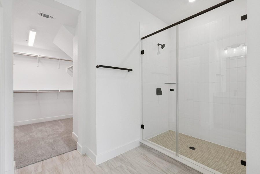 Owner's Bathroom Owner's Bathroom