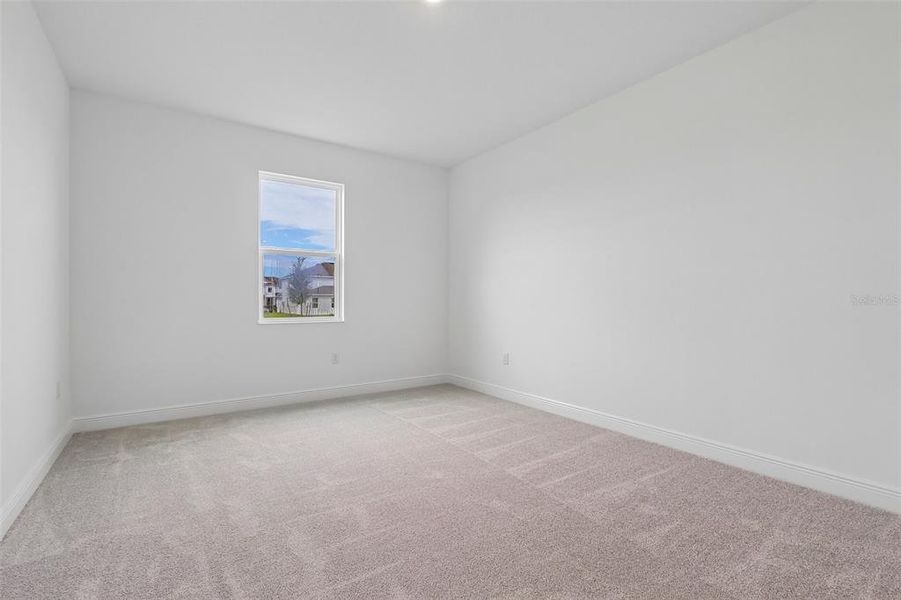 Spacious, unfurnished interior of a new home in , Mount Dora (Image 14).