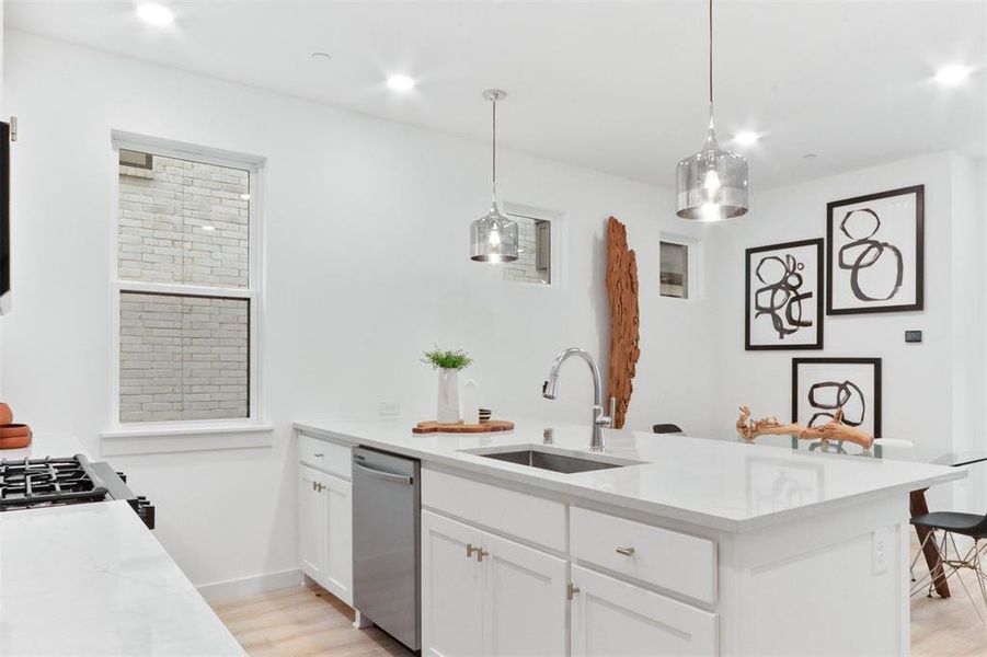 016-1411AzaleaDrive-Melissa-TX-75454-Kitchen.jpg-SMALL 016-1411AzaleaDrive-Melissa-TX-75454-Kitchen.jpg-SMALL