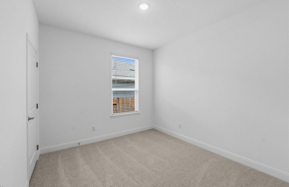 Spacious, unfurnished interior of a new home in Patterson Ranch, Georgetown (Image 27).
