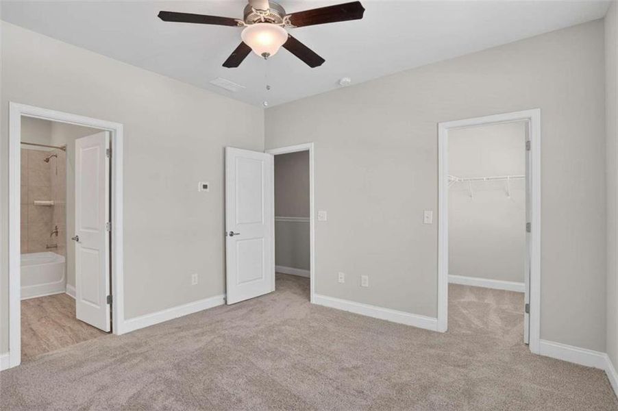 Spacious, unfurnished interior of a new home in , South Fulton (Image 14).