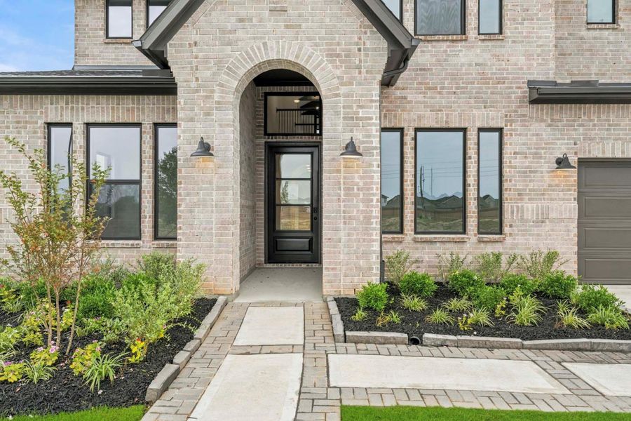Exterior details and patio area of a home in Elyson, Katy (Image 4).