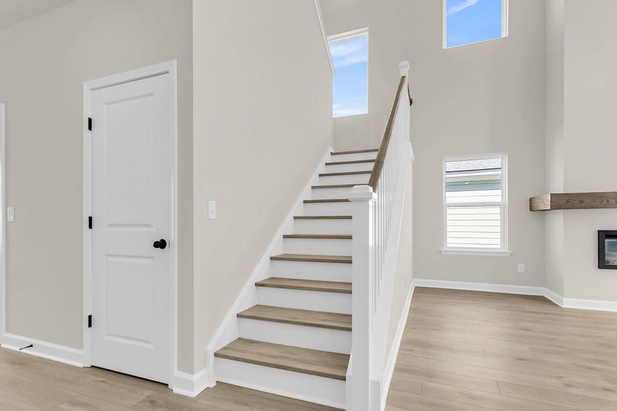 Spacious, unfurnished interior of a new home in , Ravenel (Image 30).