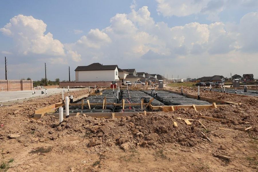 Every foundation at DWH is engineered and it’s inspected three times! We do not do “batch” testing. Rest easy knowing your foundation comes with a 10 year warranty. Every foundation at DWH is engineered and it’s inspected three times! We do not do “batch” testing. Rest easy knowing your foundation comes with a 10 year warranty.