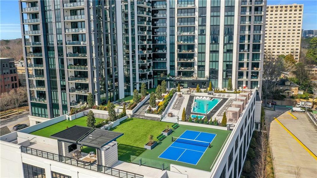 Condo located in Atlanta, GA showcasing its design and architecture (Image 28). Condo located in Atlanta, GA showcasing its design and architecture (Image 28).