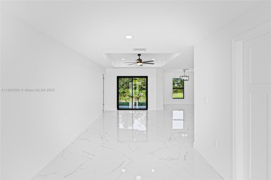 Spacious, unfurnished interior of a new home in , Lehigh Acres (Image 34).