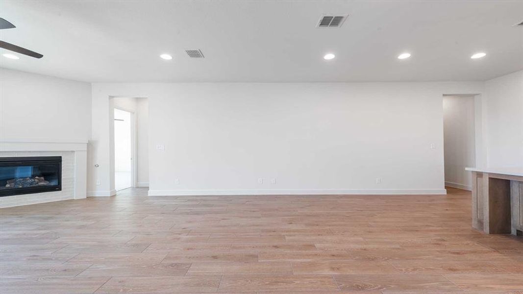 Spacious, unfurnished interior of a new home in Trinity Falls 50', McKinney (Image 19).