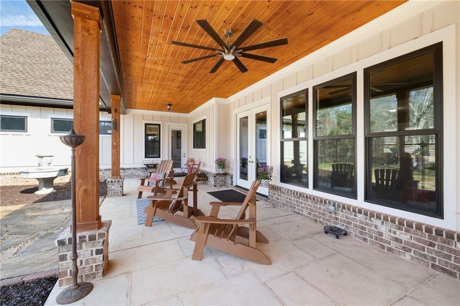 Exterior details and patio area of a home in , Jefferson (Image 29).