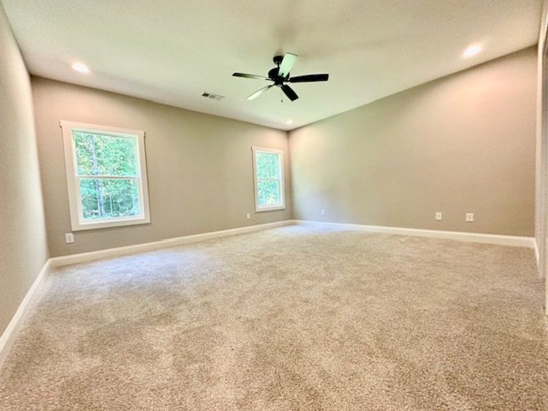 Spacious, unfurnished interior of a new home in Deer Creek, Moreland (Image 15). Spacious, unfurnished interior of a new home in Deer Creek, Moreland (Image 15).