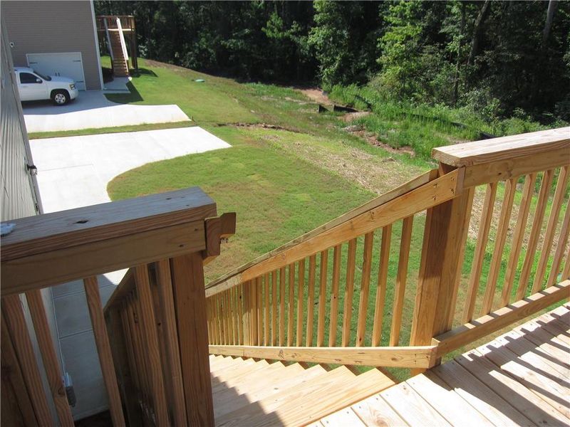 Exterior details and patio area of a home in , Dallas (Image 4).
