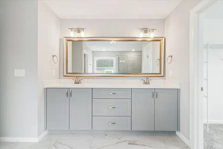 Furnished interior view inside a new home in Crawford Creek, Grovetown (Image 13).