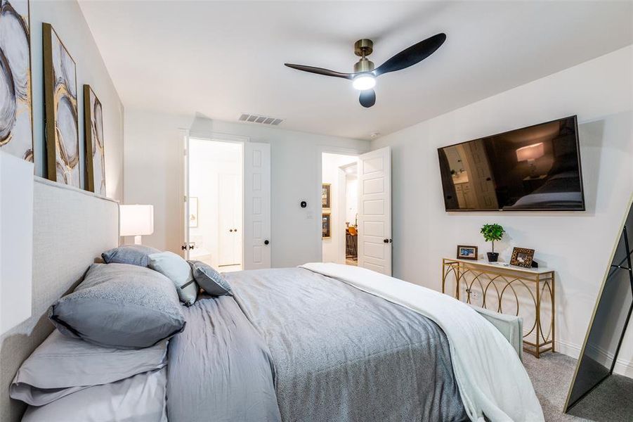 Furnished interior view inside a new home in Cambridge Crossing, Celina (Image 17).