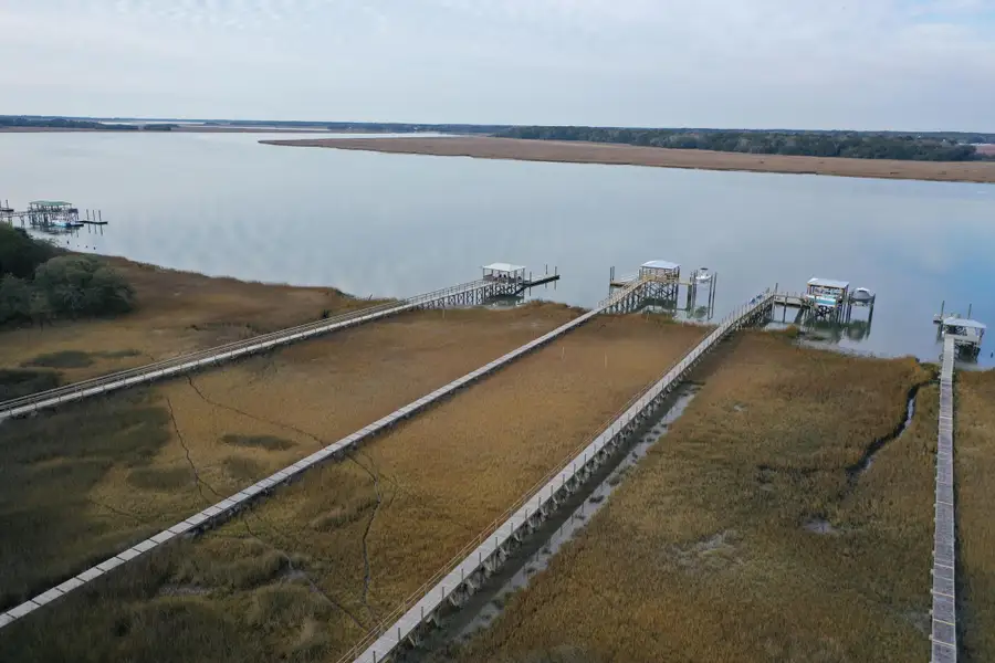 Image 13 of a home in . Image 13 of a home in .