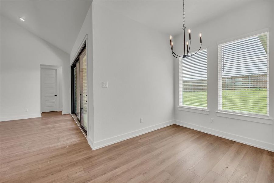 Spacious, unfurnished interior of a new home in Rosenthal Estates, Lorena (Image 19).