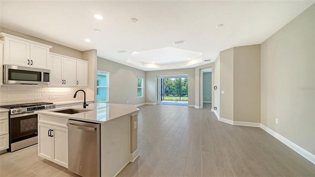 Furnished interior view inside a new home in Windward, Lakewood Ranch (Image 11).