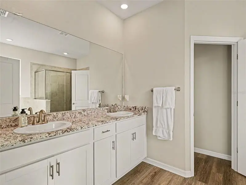 Furnished interior view inside a new home in Star Farms at Lakewood Ranch, Bradenton (Image 8).