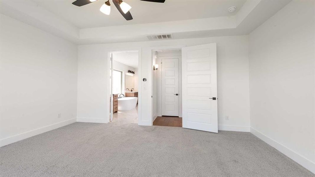 Spacious, unfurnished interior of a new home in Mosaic 50', Celina (Image 15).